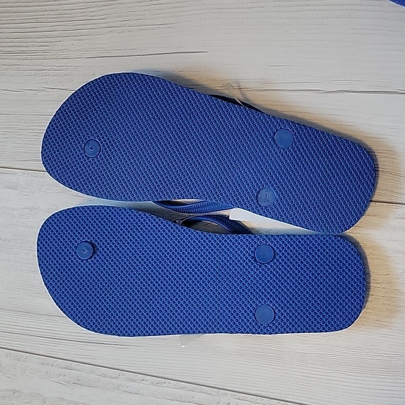 NWT Old Navy Blue Flip Flops - Picture 4 of 7
